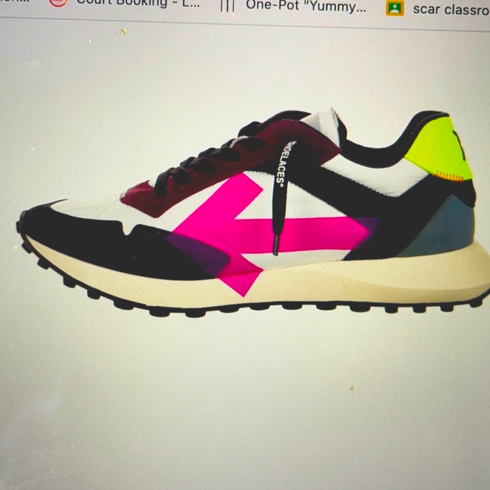 OFF-WHITE C/O VIRGIL ABLOH Arrow Sneakers